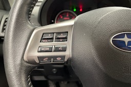 valkoinen Subaru Forester 2013 kuva 22.