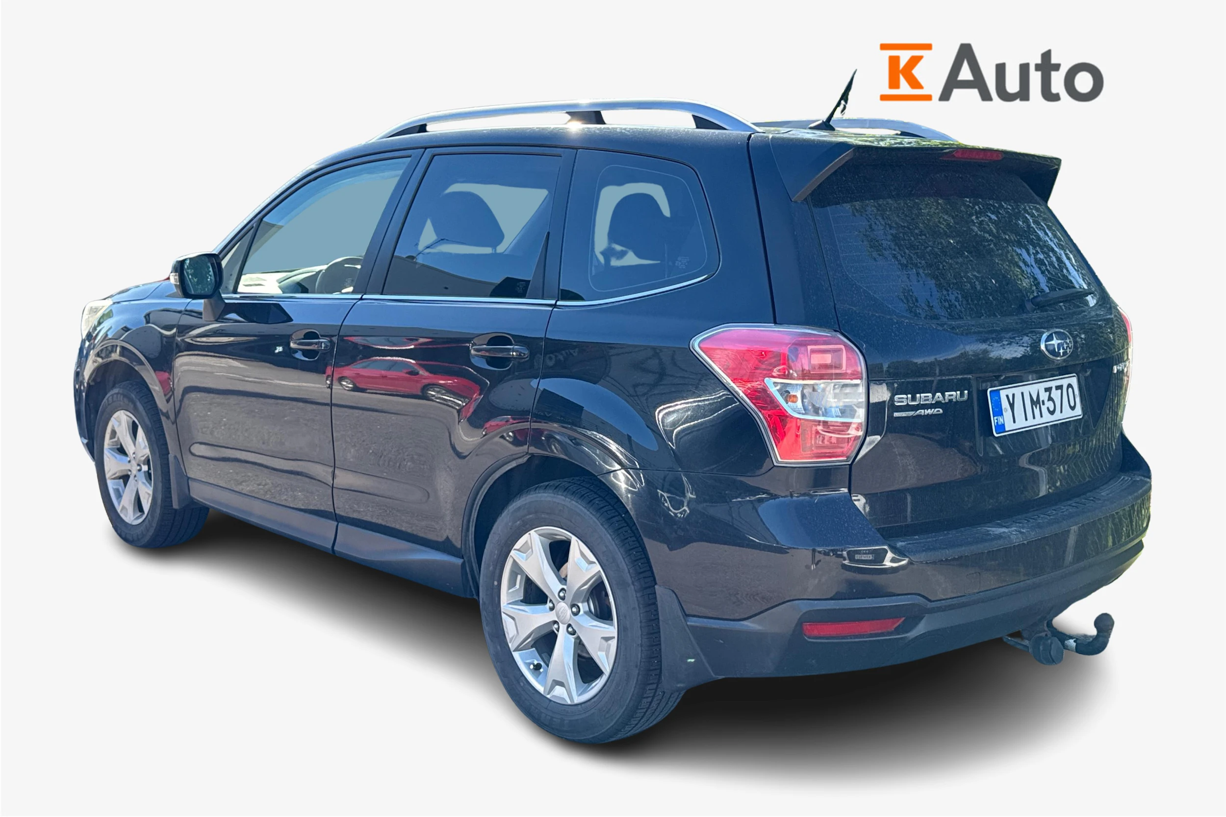 musta Subaru Forester 2013 kuva 2.
