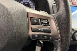 musta Subaru Forester 2013 kuva 16.