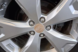harmaa Subaru Forester 2014 kuva 9.