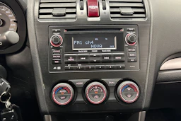 harmaa Subaru Forester 2014 kuva 16.