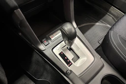 harmaa Subaru Forester 2014 kuva 17.