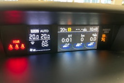 Harmaa Subaru Forester 2015 kuva 21.