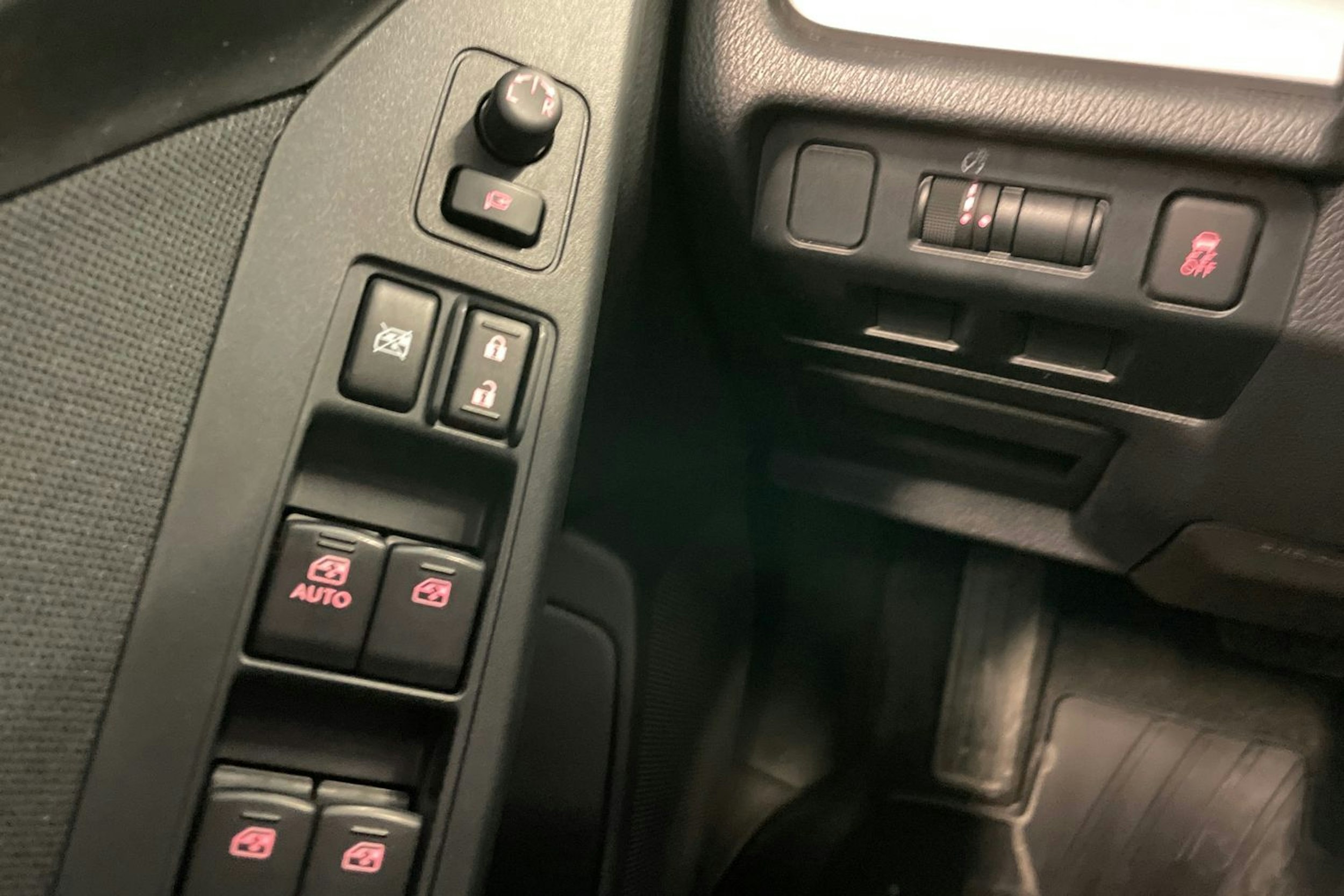 Harmaa Subaru Forester 2015 kuva 25.