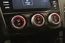 ruskea Subaru Forester 2016 kuva 19.