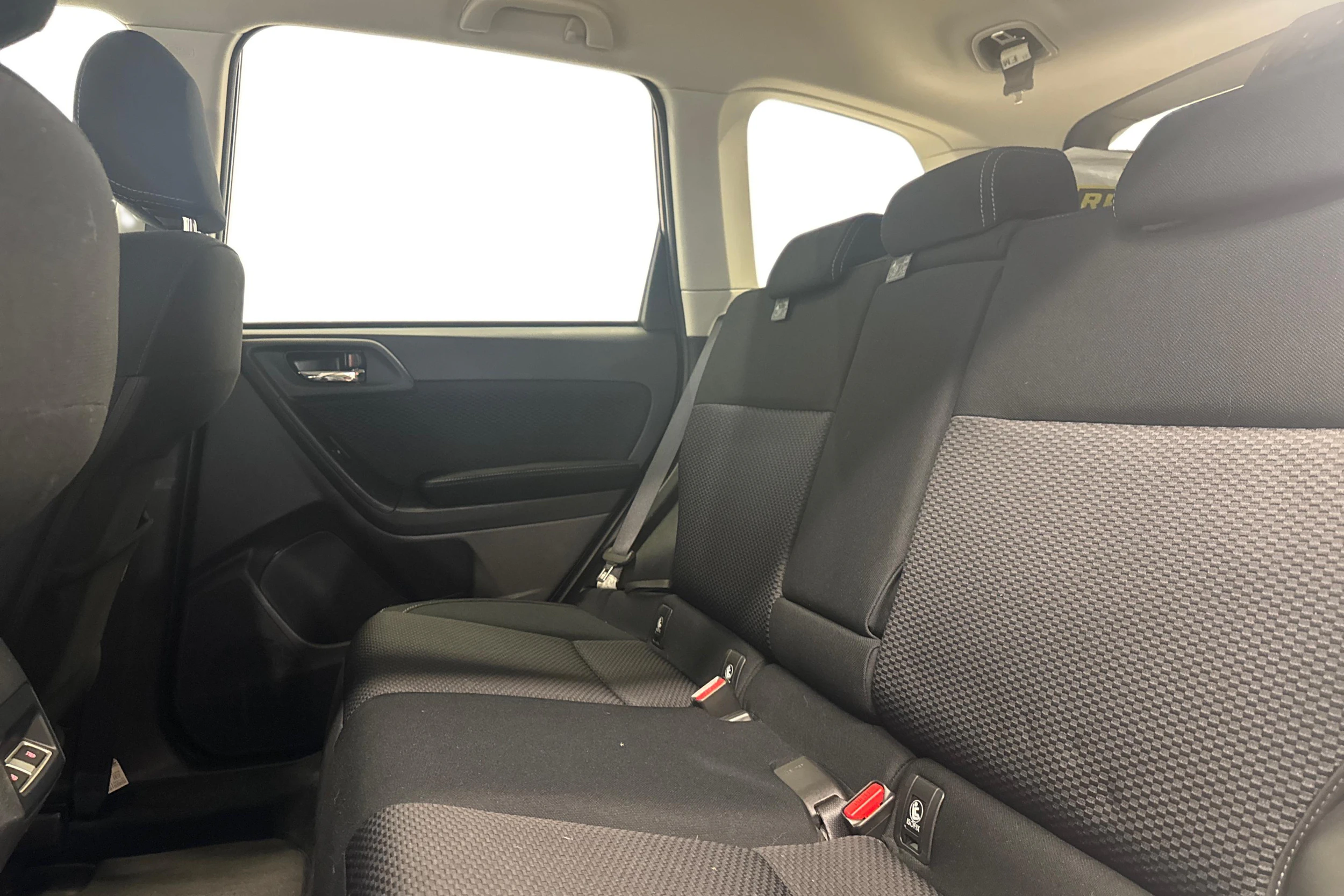 Ruskea (beige) Subaru Forester 2016 kuva 8.