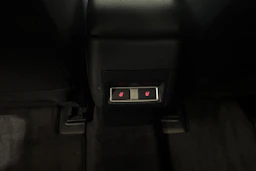 Ruskea (beige) Subaru Forester 2016 kuva 18.