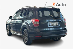 Harmaa Subaru Forester 2016 kuva 2.