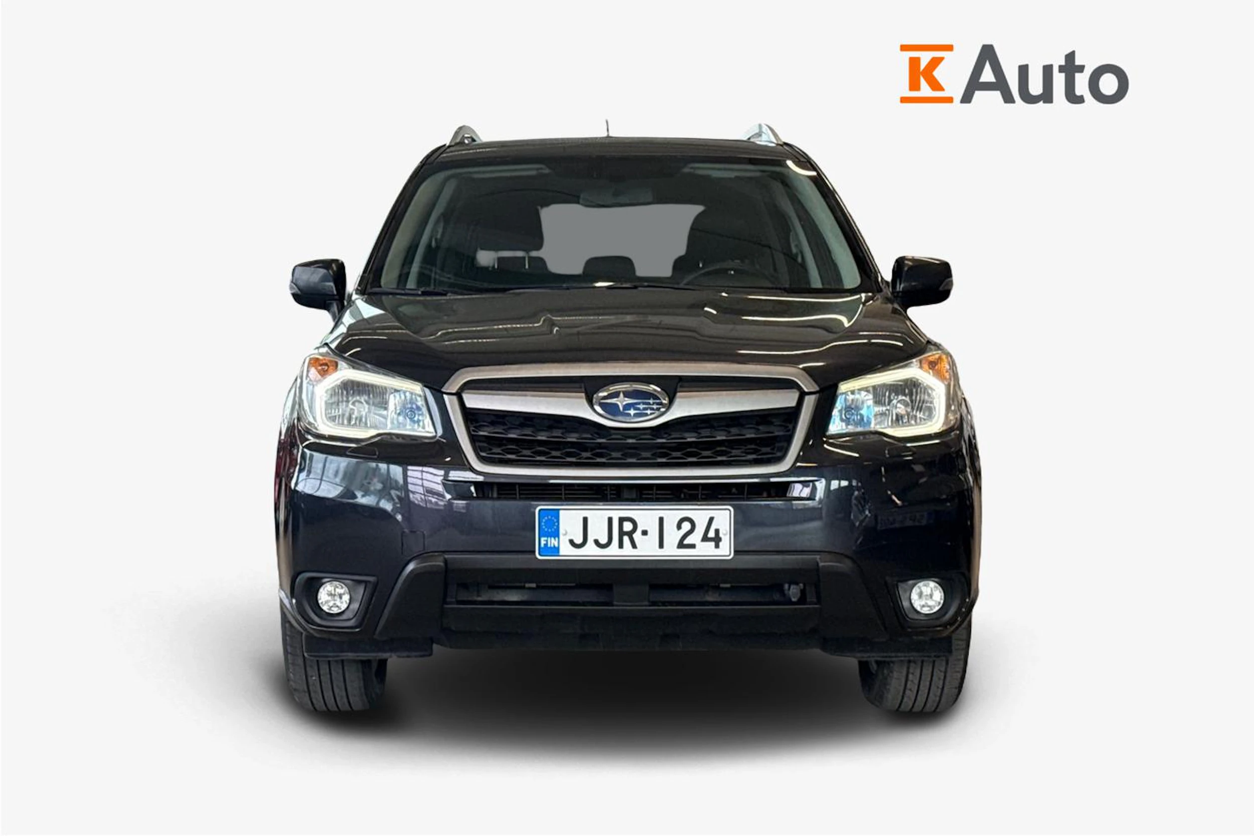 Harmaa Subaru Forester 2016 kuva 4.