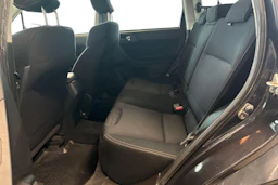 Harmaa Subaru Forester 2016 kuva 8.