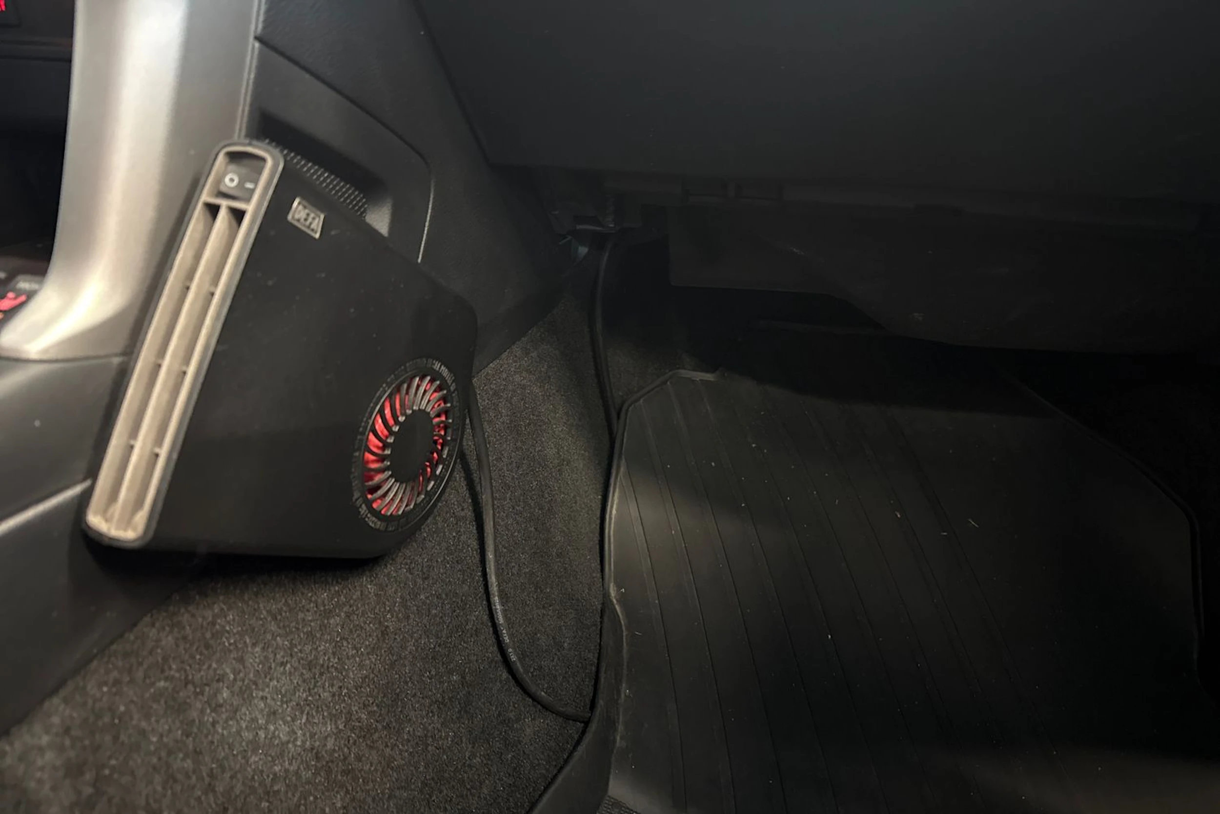 Harmaa Subaru Forester 2016 kuva 17.
