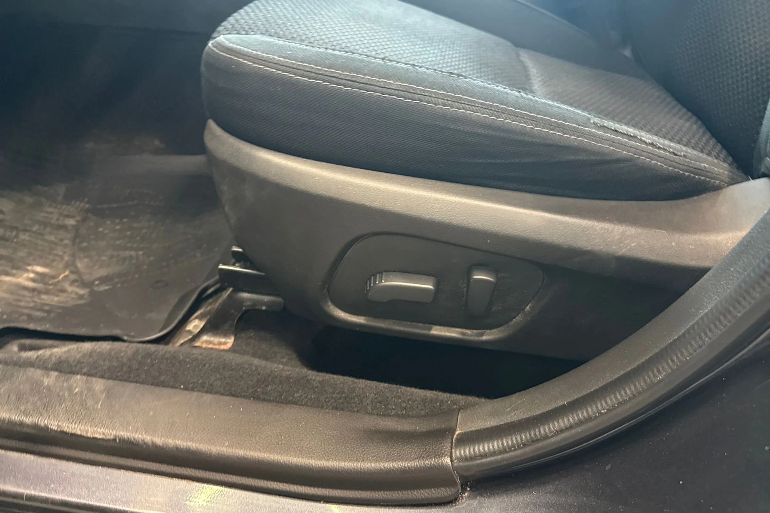 Harmaa Subaru Forester 2016 kuva 21.