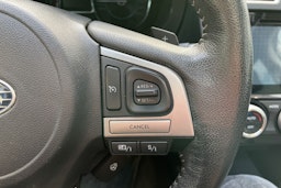 valkoinen Subaru Forester 2016 kuva 16.