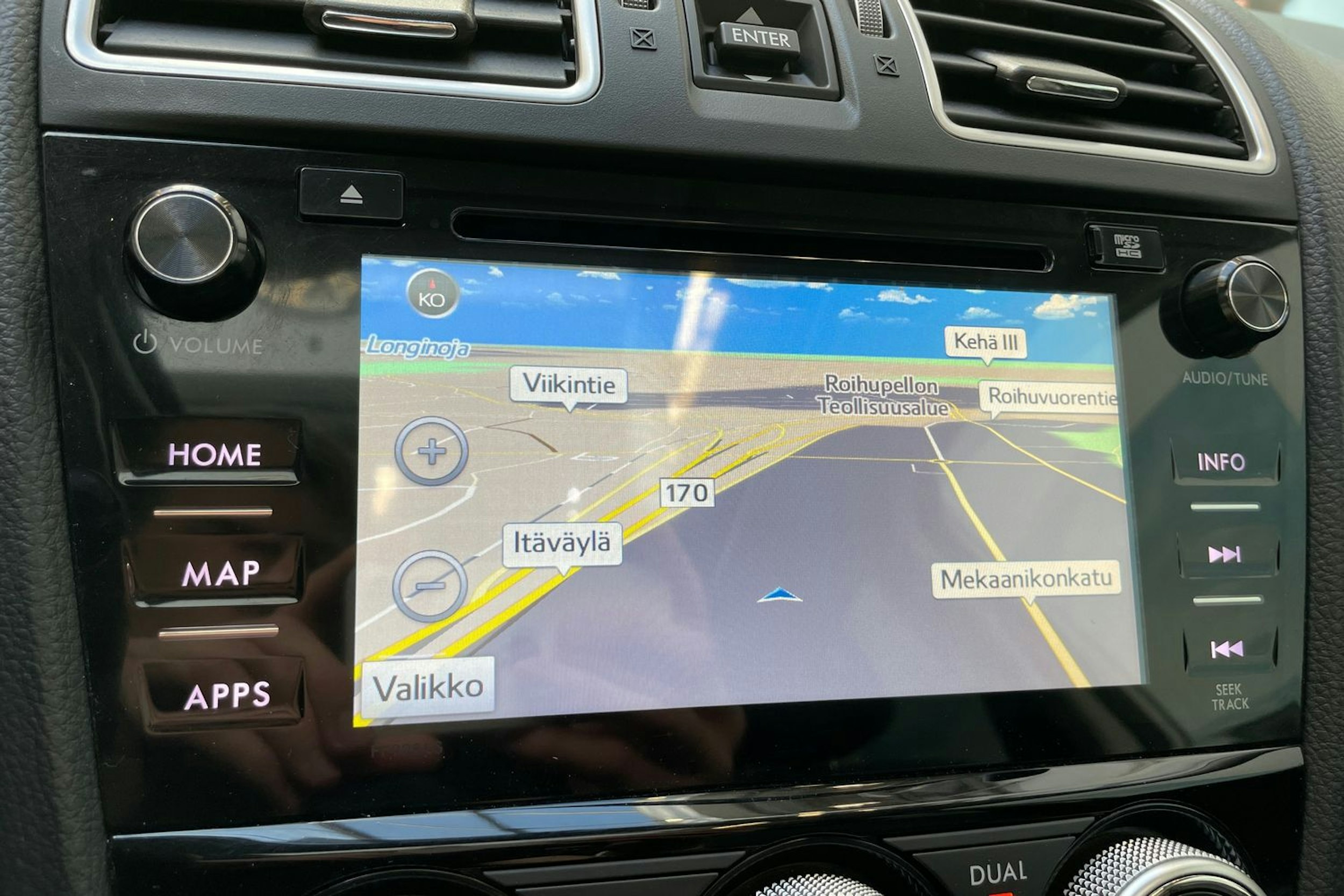 valkoinen Subaru Forester 2016 kuva 23.