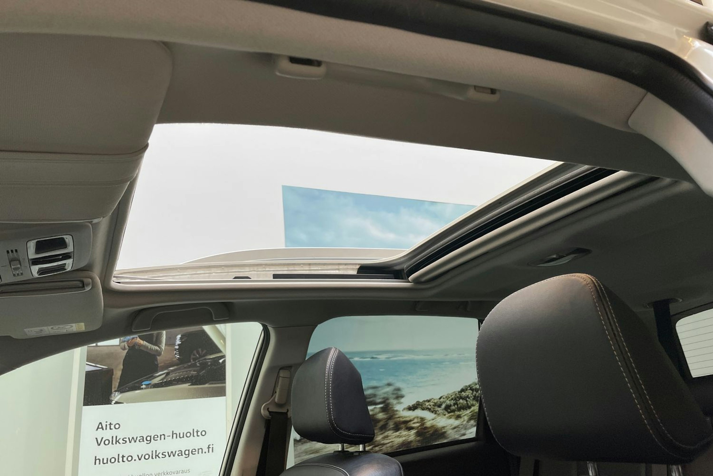 valkoinen Subaru Forester 2016 kuva 31.