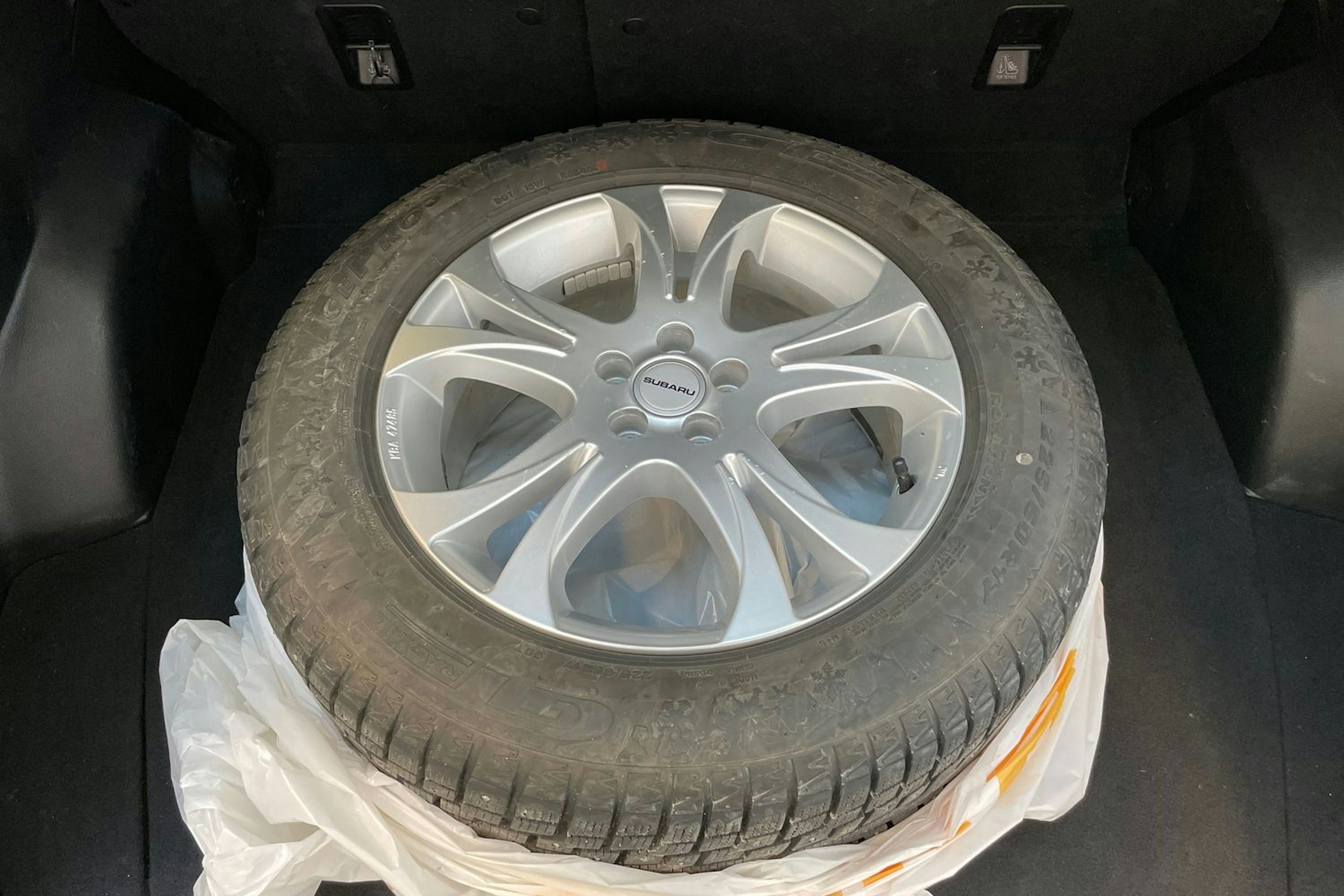 valkoinen Subaru Forester 2016 kuva 33.
