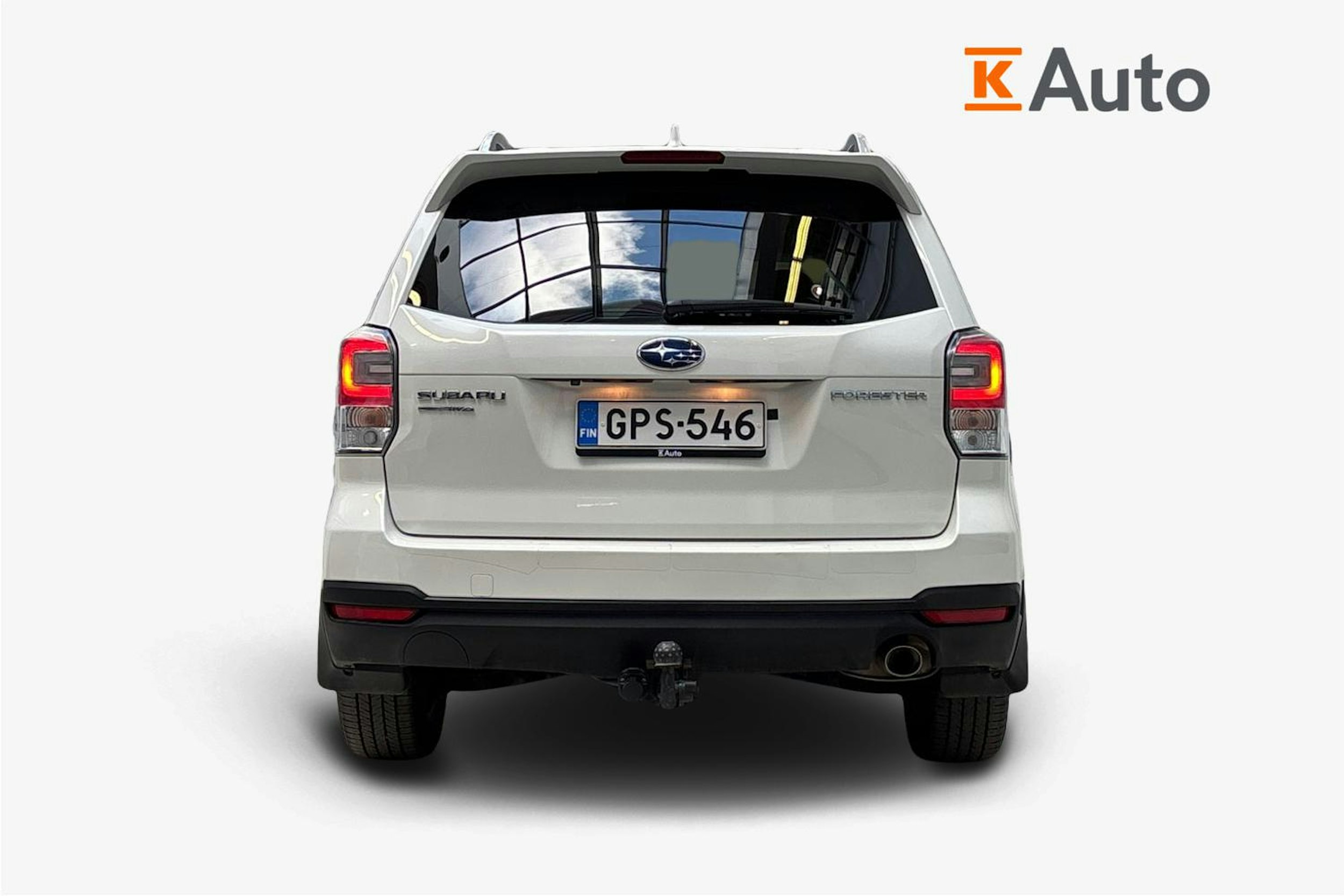 valkoinen Subaru Forester 2017 kuva 3.