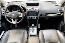 valkoinen Subaru Forester 2017 kuva 7.