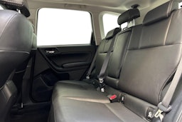 valkoinen Subaru Forester 2017 kuva 8.
