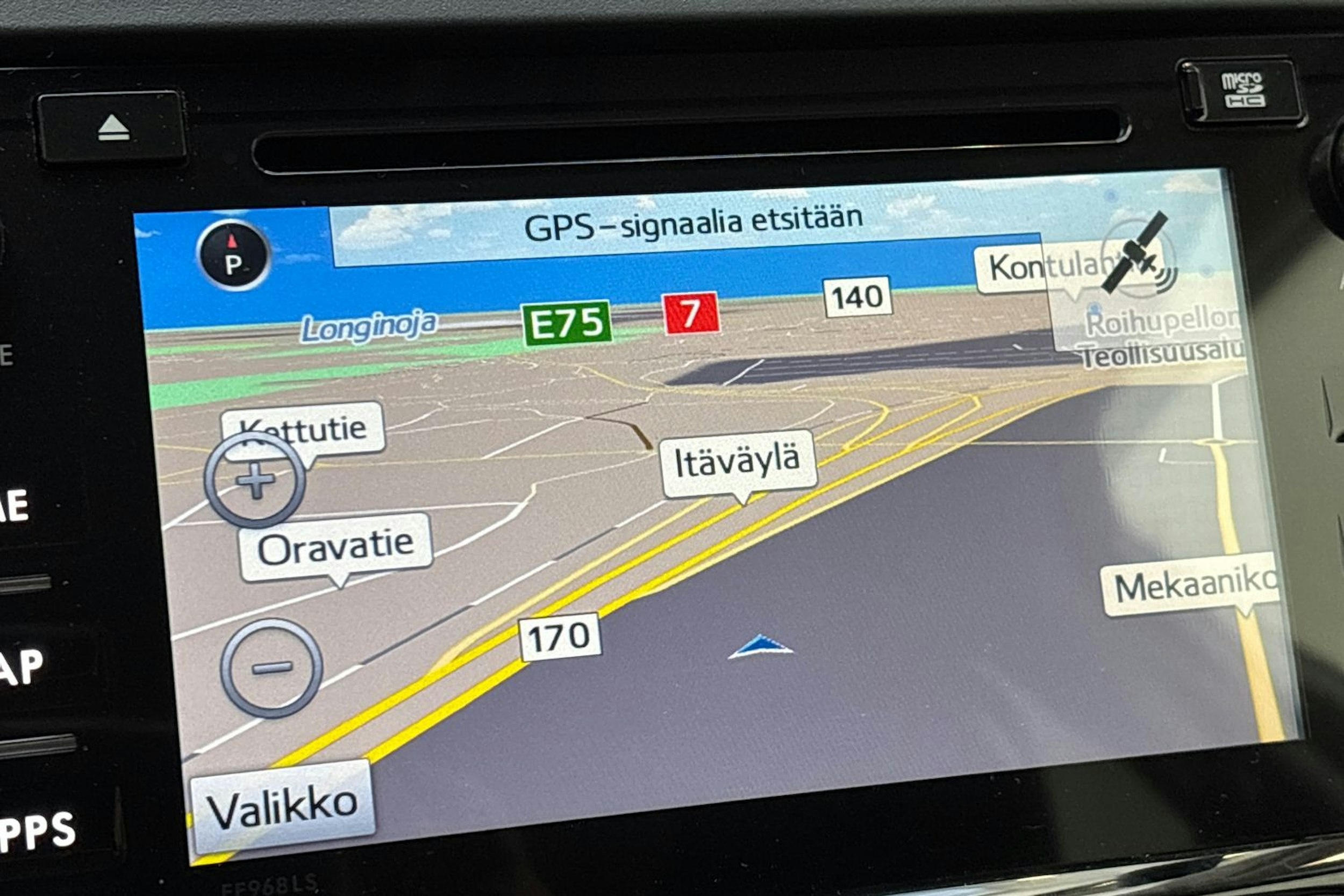 valkoinen Subaru Forester 2017 kuva 22.