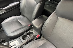 valkoinen Subaru Forester 2017 kuva 25.