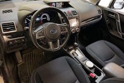 Musta Subaru Forester 2017 kuva 3.