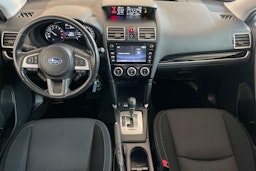 Musta Subaru Forester 2017 kuva 9.