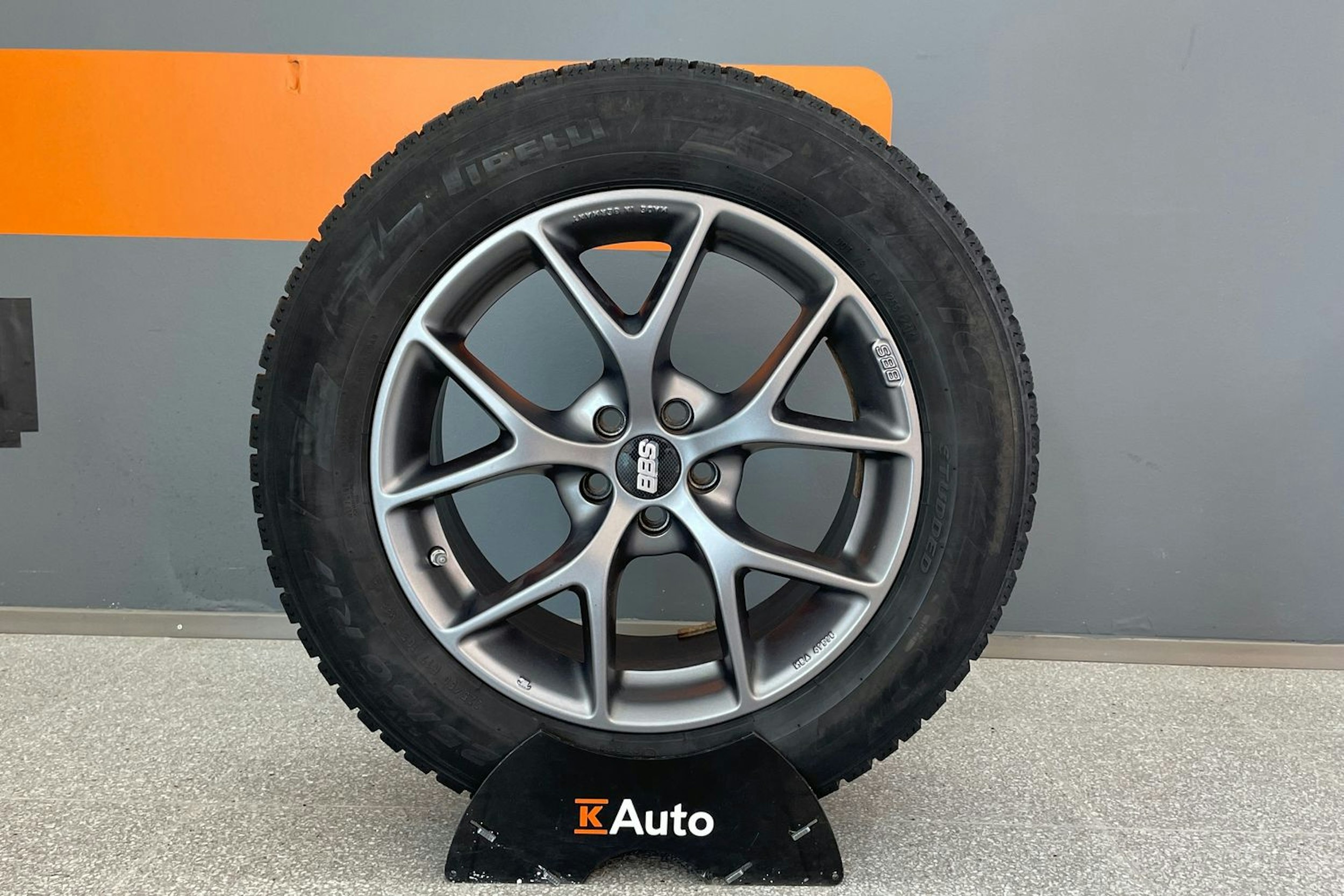 Musta Subaru Forester 2017 kuva 13.