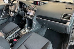 Musta Subaru Forester 2017 kuva 29.