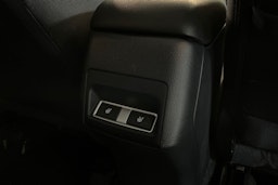 Musta Subaru Forester 2017 kuva 30.