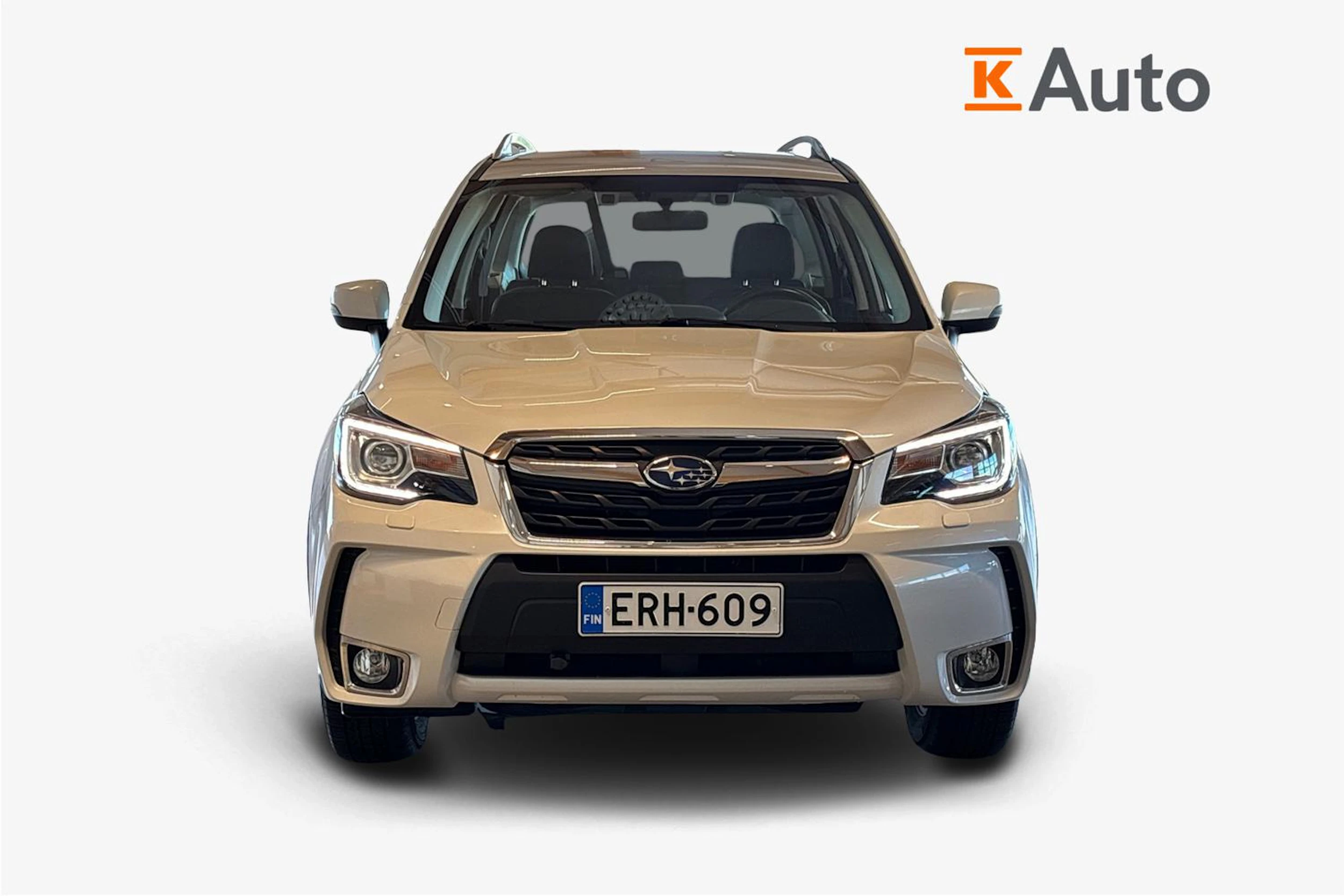 Valkoinen Subaru Forester 2019 kuva 4.