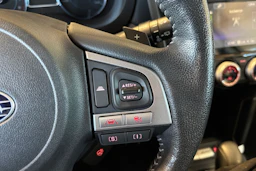 Valkoinen Subaru Forester 2019 kuva 15.