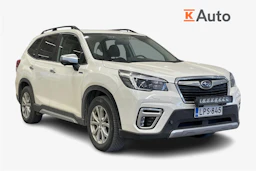 Valkoinen Subaru Forester 2021 kuva 1.