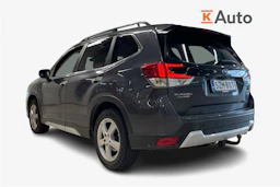 Harmaa Subaru Forester 2021 kuva 2.
