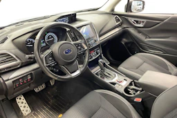 Harmaa Subaru Forester 2021 kuva 3.