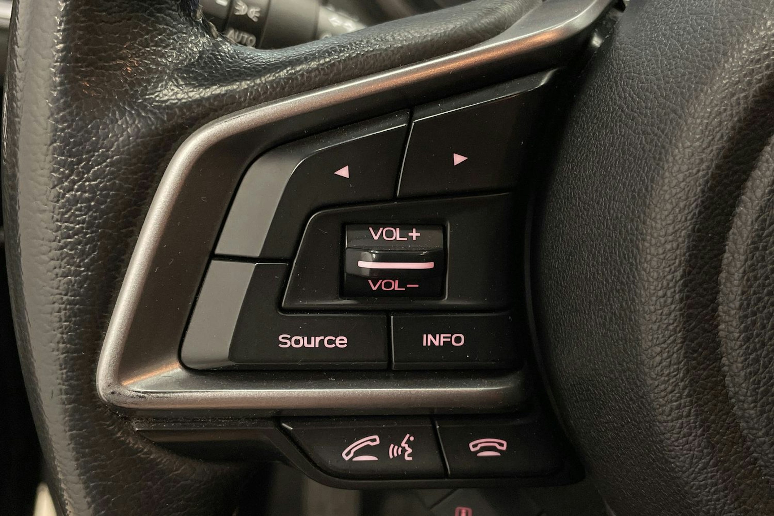 Harmaa Subaru Impreza 2019 kuva 16.