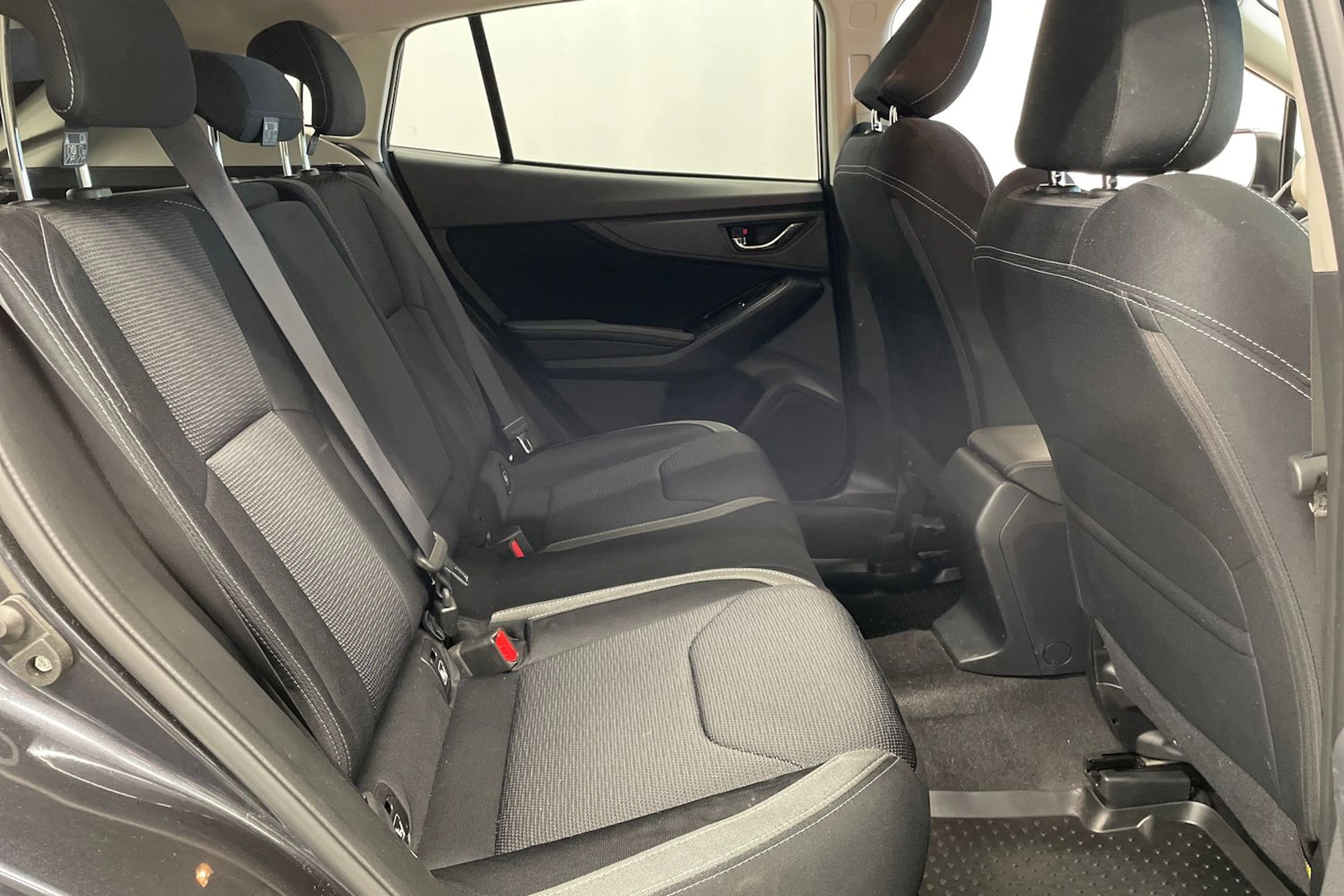 Harmaa Subaru Impreza 2019 kuva 30.