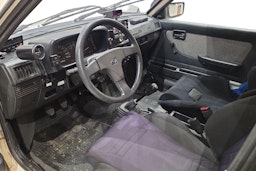 valkoinen Subaru Justy 1989 kuva 3.