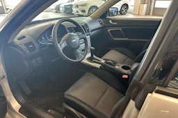 hopea Subaru Legacy 2006 kuva 6.