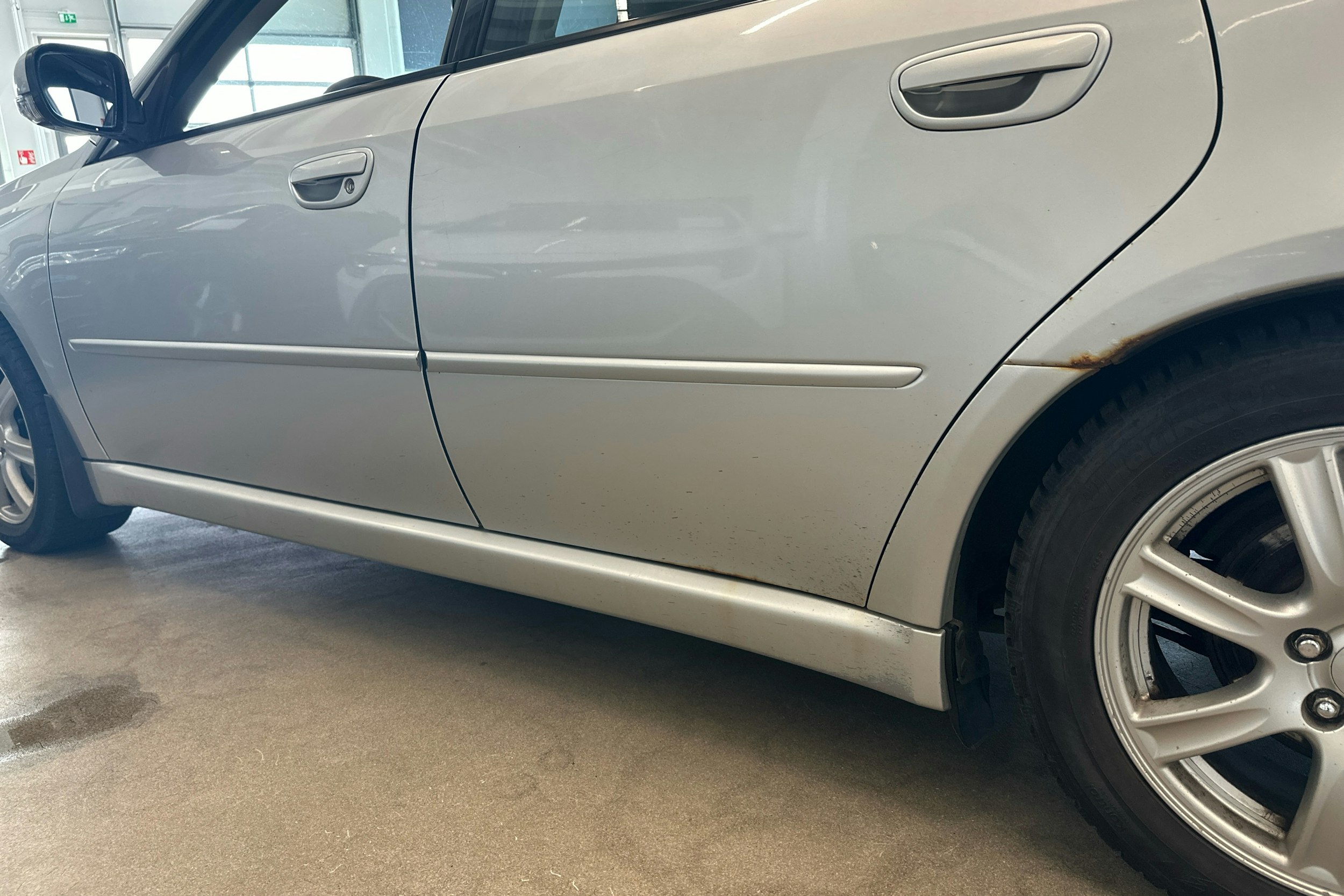 hopea Subaru Legacy 2006 kuva 26.