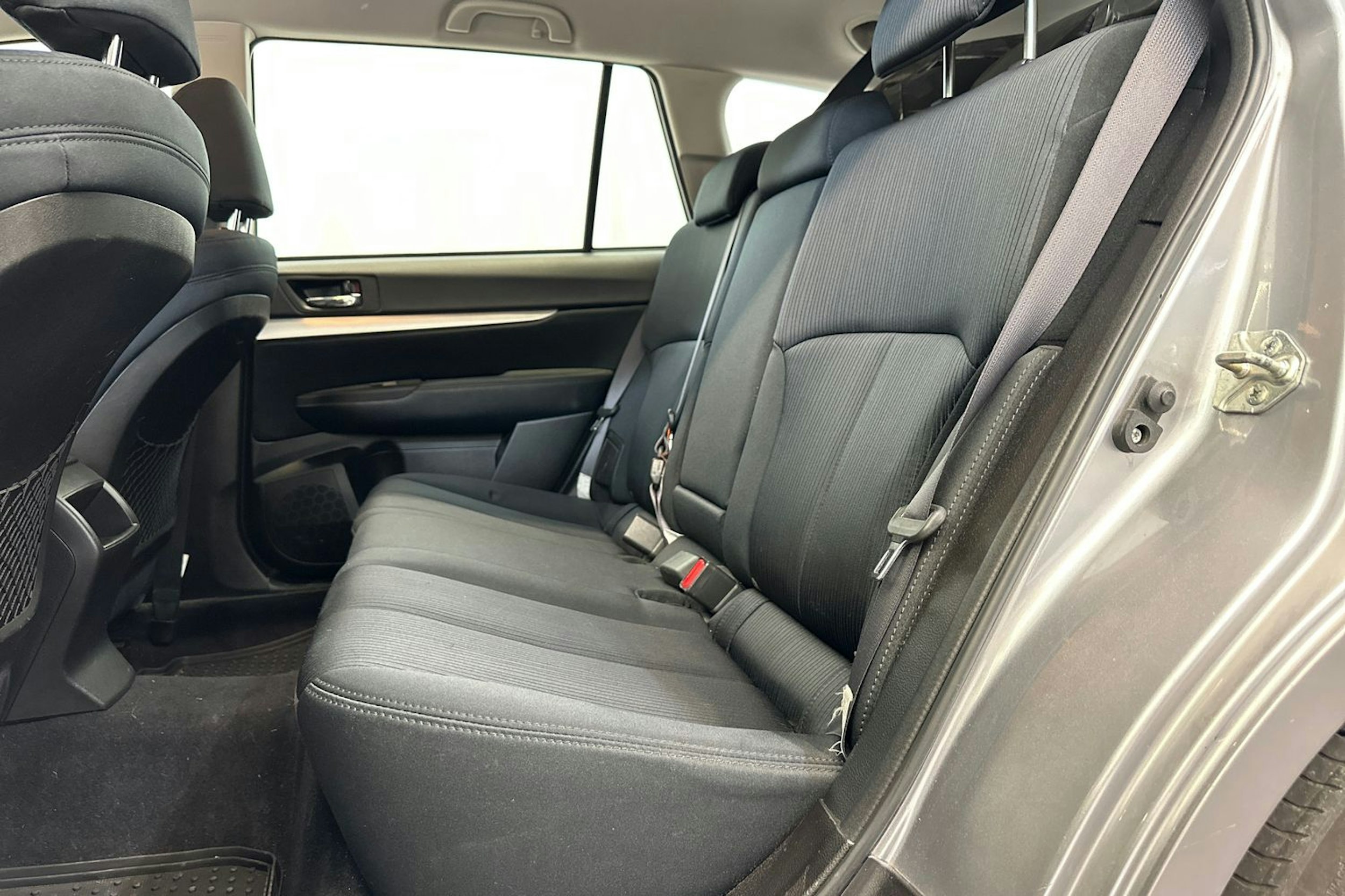 hopea Subaru Legacy 2010 kuva 19.