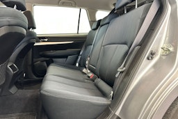 hopea Subaru Legacy 2010 kuva 19.