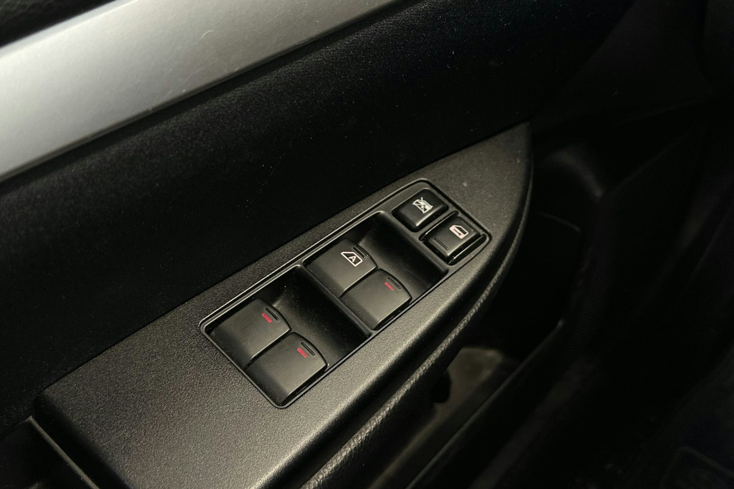 hopea Subaru Legacy 2010 kuva 20.