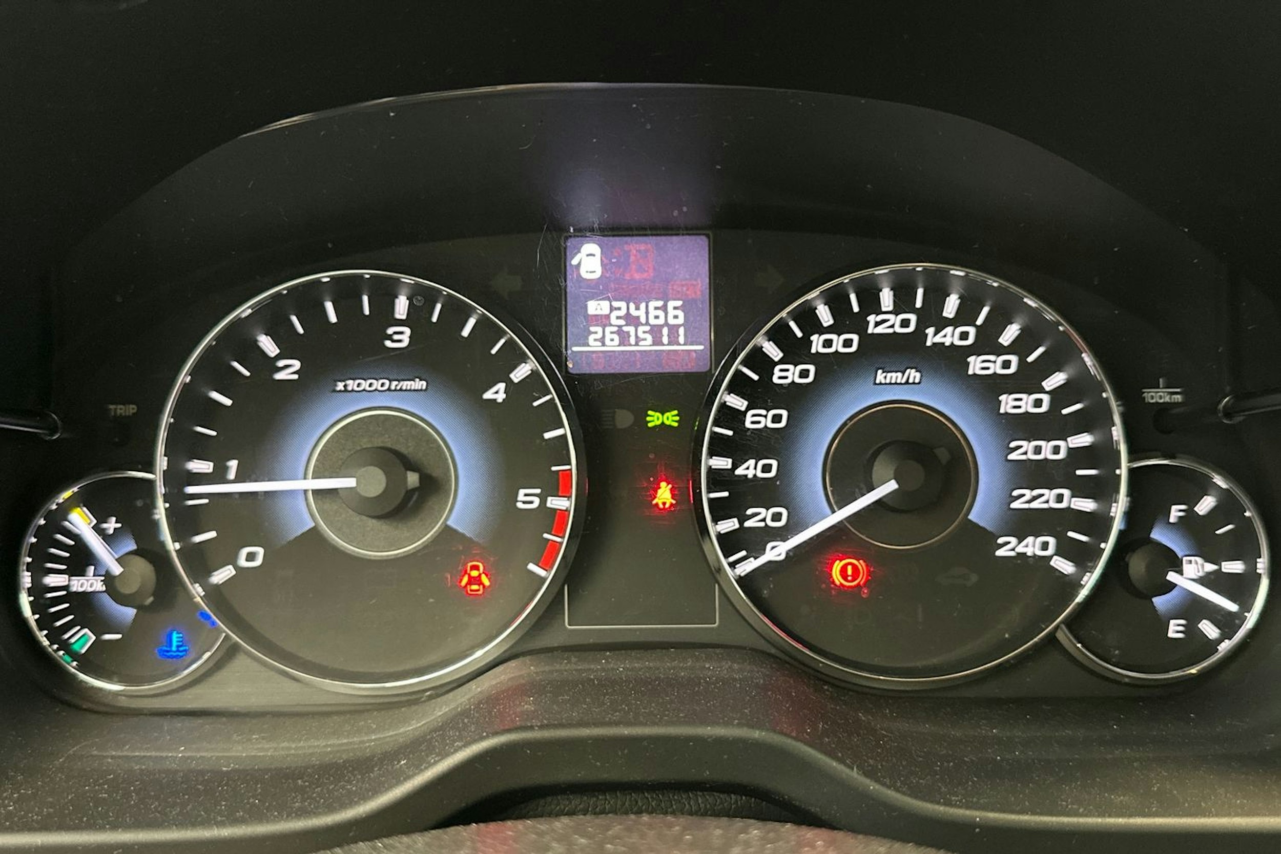 hopea Subaru Legacy 2010 kuva 24.