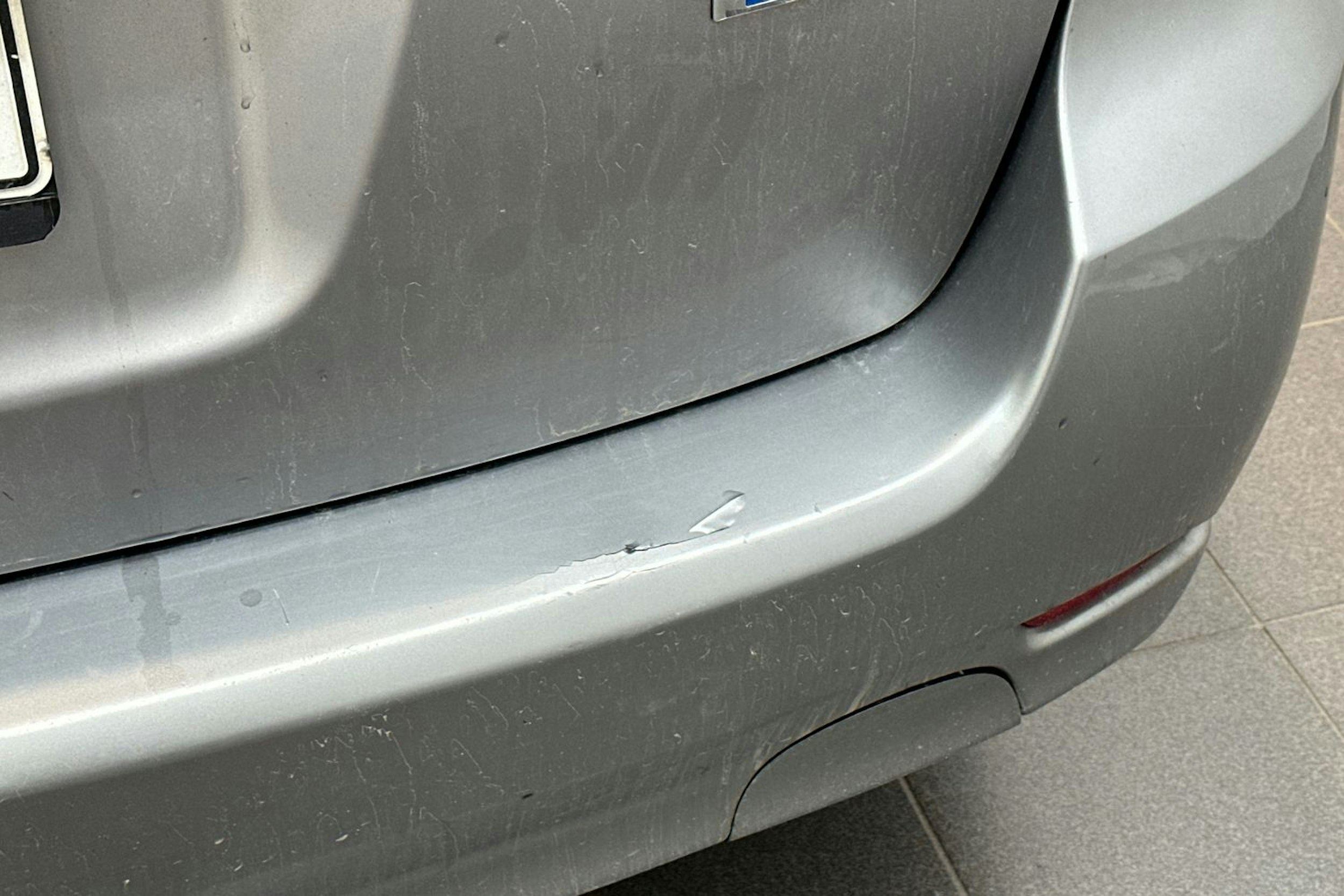 hopea Subaru Legacy 2010 kuva 28.