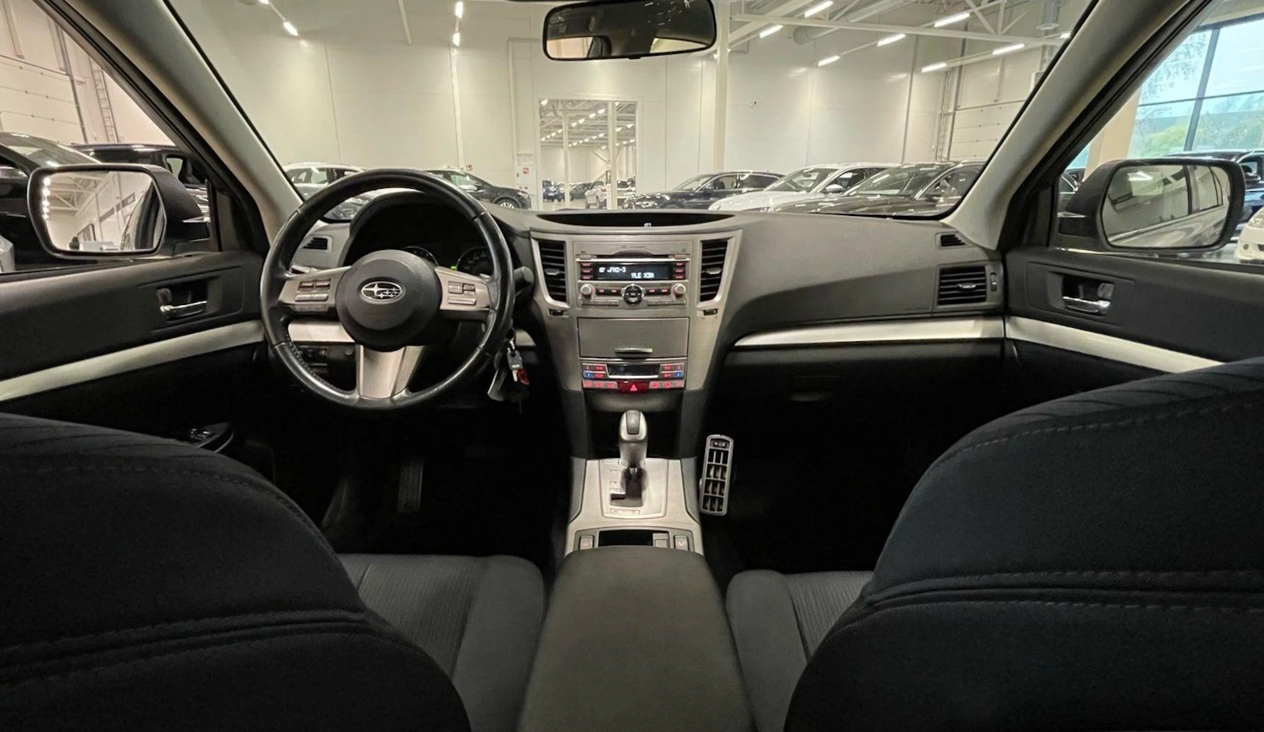 hopea Subaru Legacy 2010 kuva 16.