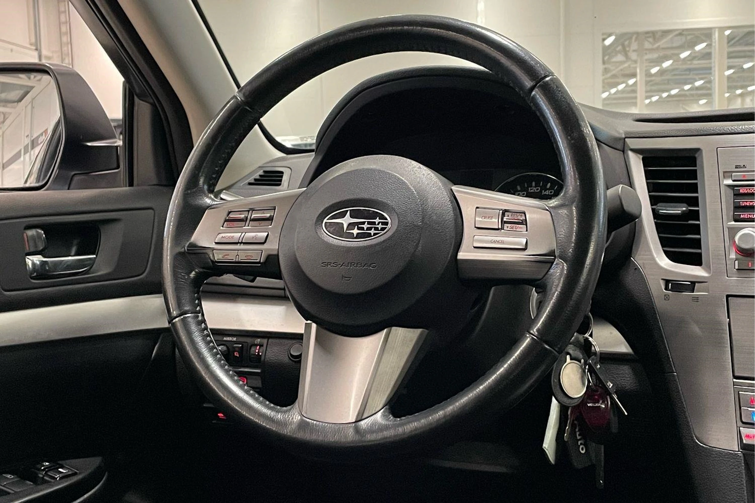 hopea Subaru Legacy 2010 kuva 17.