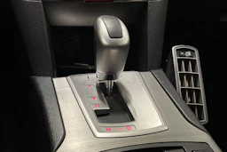 hopea Subaru Legacy 2010 kuva 22.