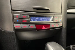 hopea Subaru Legacy 2010 kuva 23.