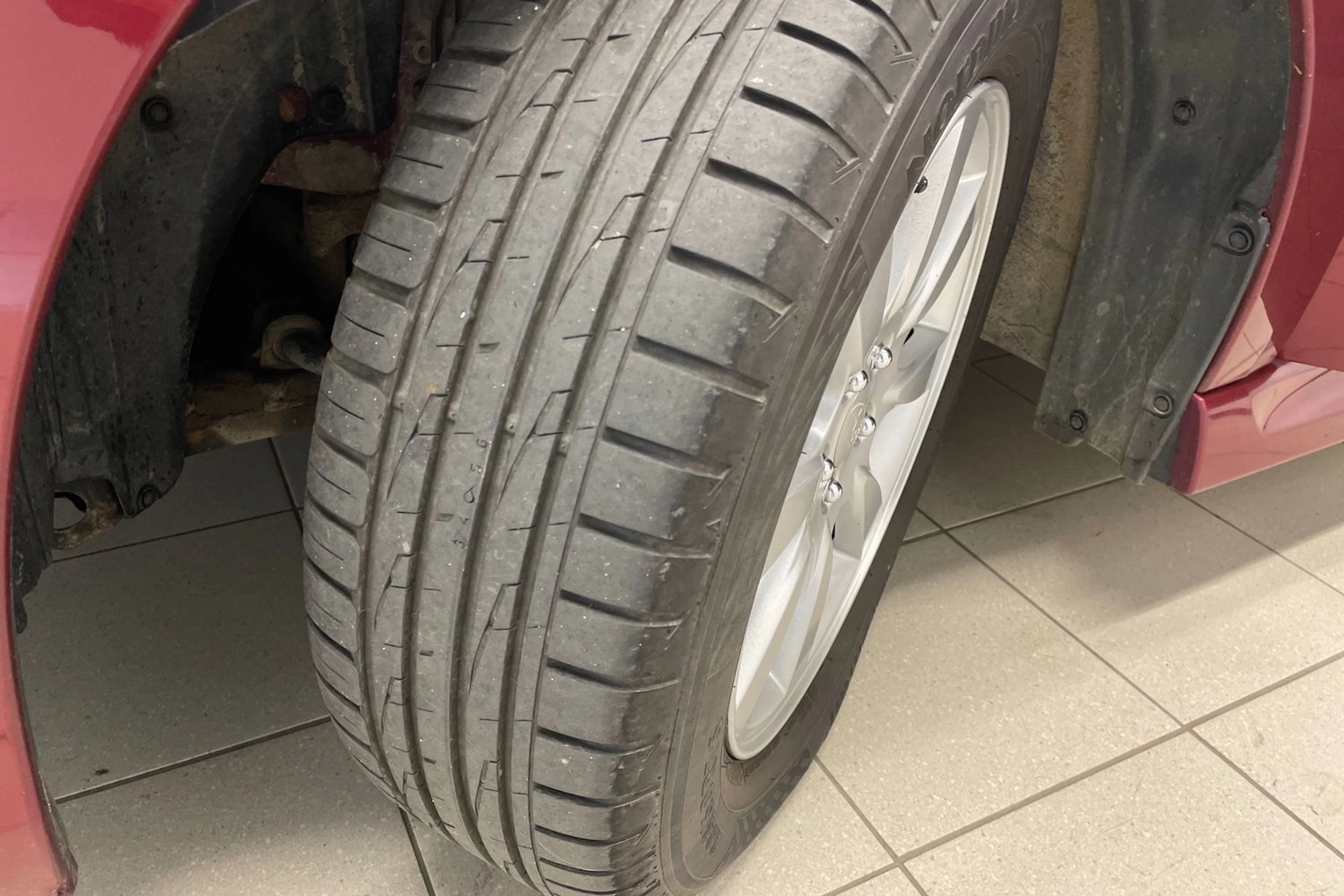 Punainen Subaru LEGACY 2011 kuva 10.